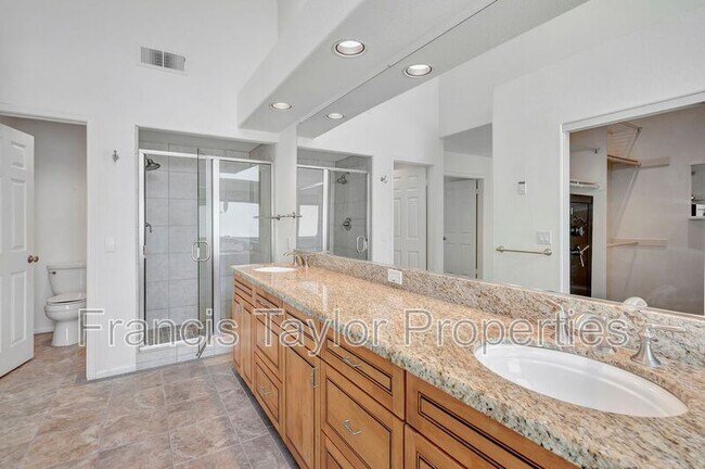 Building Photo - 12865 Palisades Ct