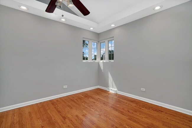 Building Photo - 13 S Waiola Ave
