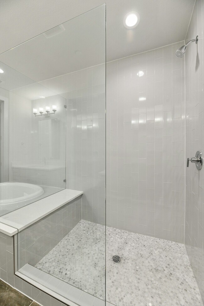 Building Photo - 4611 Unity Cir