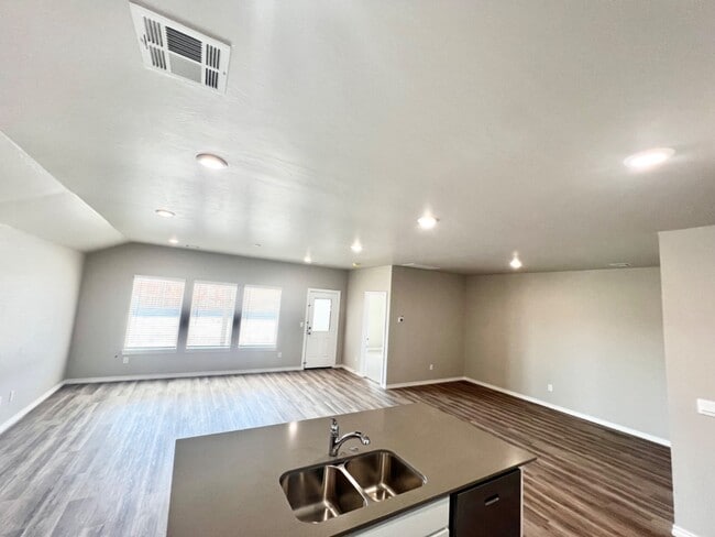 Building Photo - 7520 NW 143rd St
