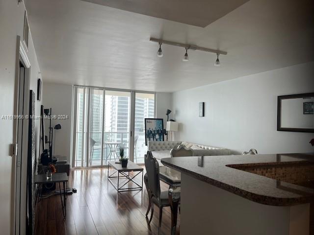 Building Photo - 1155 Brickell Bay Dr