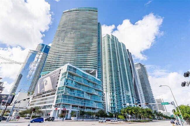 Building Photo - 888 Biscayne Blvd