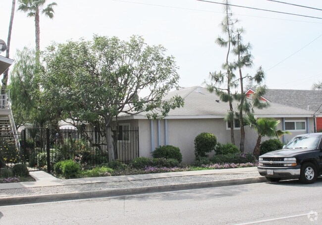 Building Photo - 3624-3628 Baldwin Park Blvd