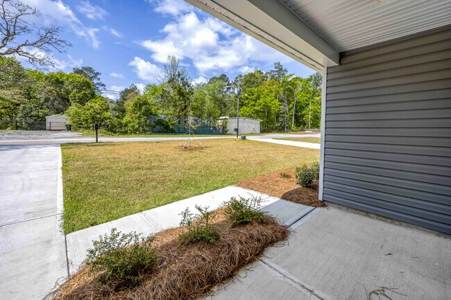 Building Photo - Brand-New 4BR Home in Prime Columbia Location!