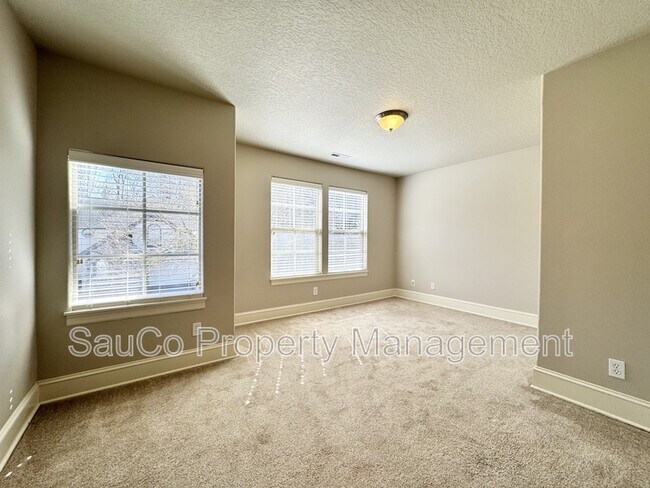Building Photo - 13373 SW Shakespeare St