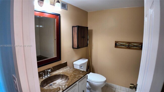 Building Photo - 2017 S Ocean Dr