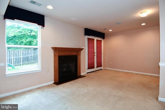 Building Photo - 16853 Capon Tree Ln