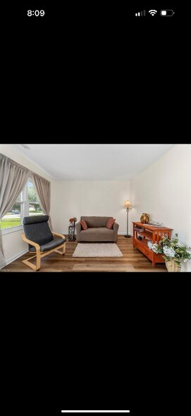 Building Photo - 817 Crepe Myrtle Ln