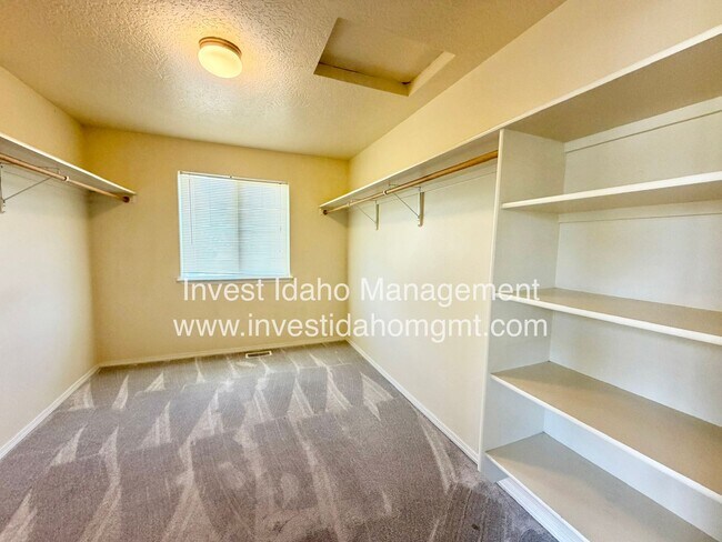 Building Photo - 17383 N Chouteau Ave