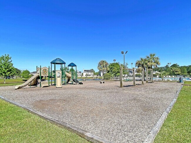 Building Photo - 124 Dovetail Cir
