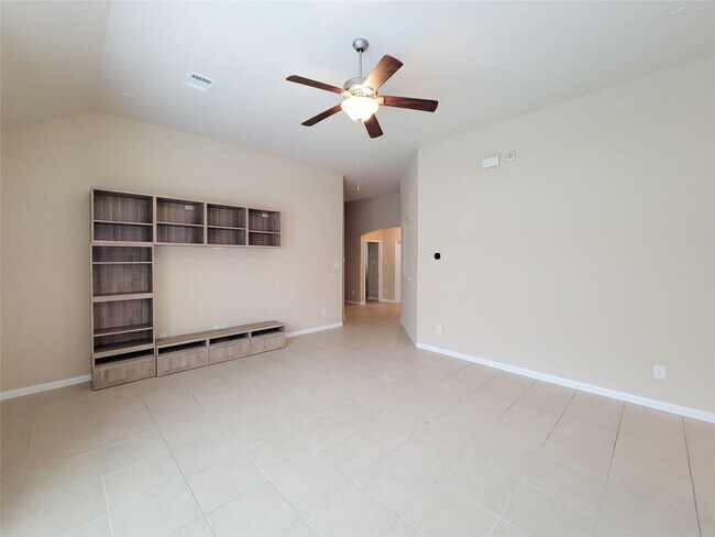 Building Photo - "Charming 3-Bed, 2-Bath Retreat in Humble, TX – Your Perfect Home Awaits on Justin Ridge Ln!"