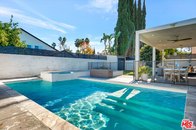 Building Photo - 6324 Geyser Ave