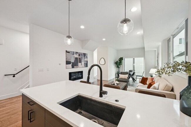 Building Photo - Modern 3BD, 3.5BA Sloan’s Lake Home with Rooftop Deck and 1-Car Garage