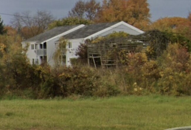 Building Photo - 636 Berry Ln