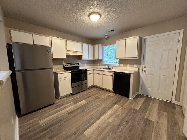 Building Photo - 125 Mesa Ln