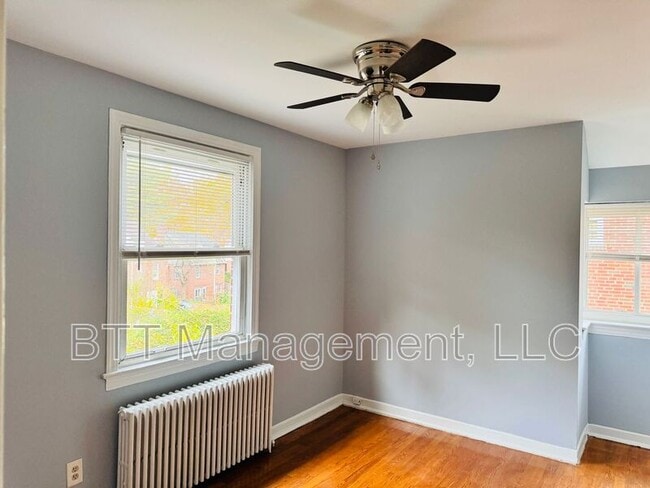 Building Photo - 8400 Greenwood Ave