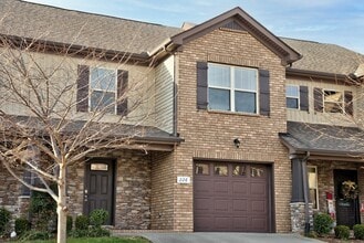 Building Photo - 226 Saxony Way