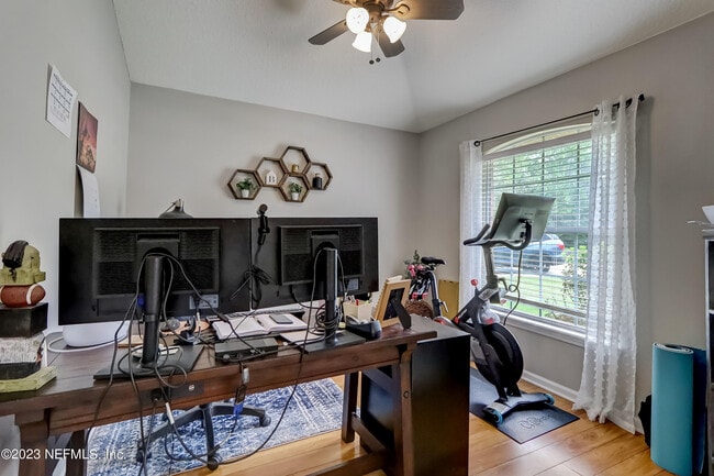 Building Photo - 12004 W Liberty Lake Dr