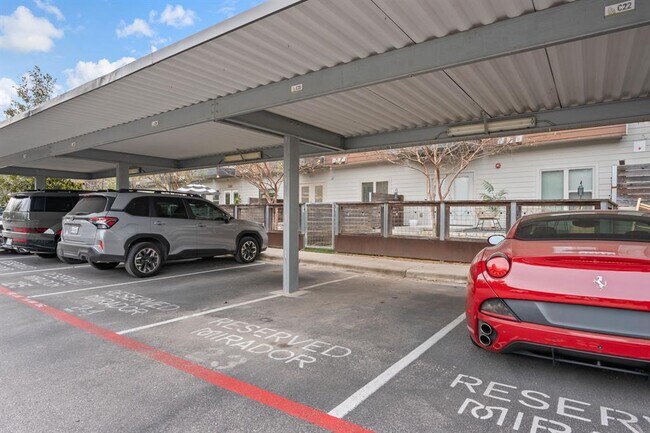 Building Photo - 2505 Thornton Rd