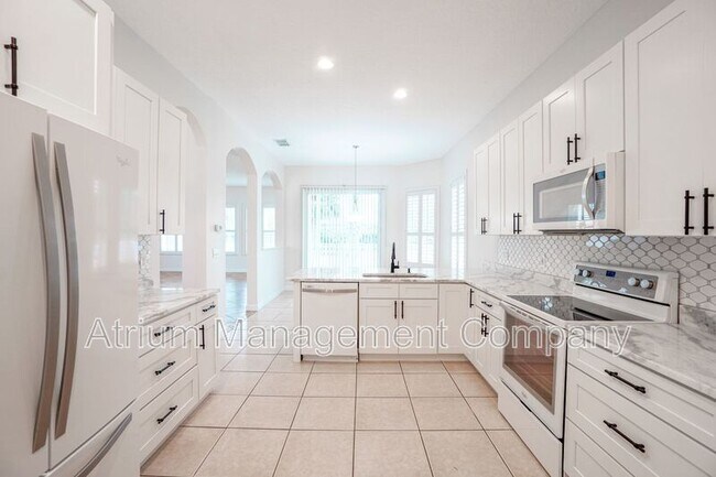 Building Photo - 1679 Shadowmoss Cir