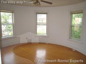 Building Photo - 246 Beacon St