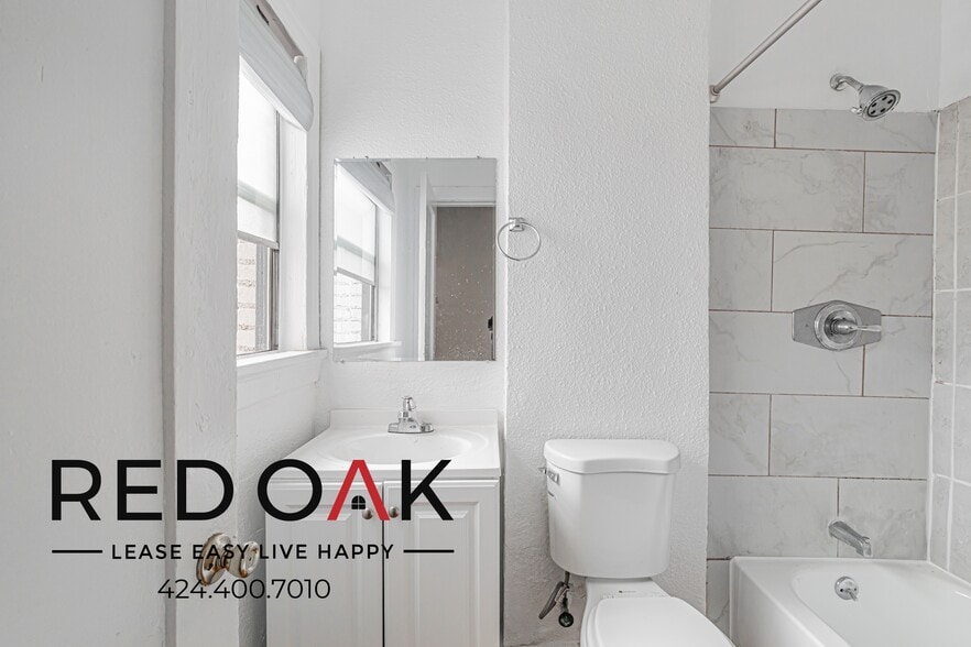 Building Photo - 1021 Mariposa Ave