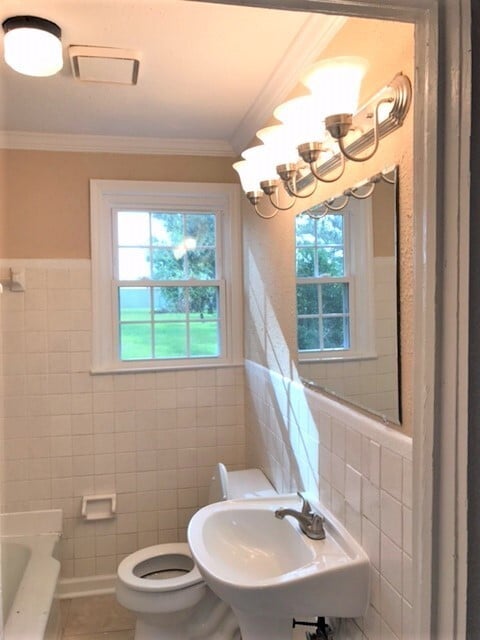 Building Photo - 107 Laircey St