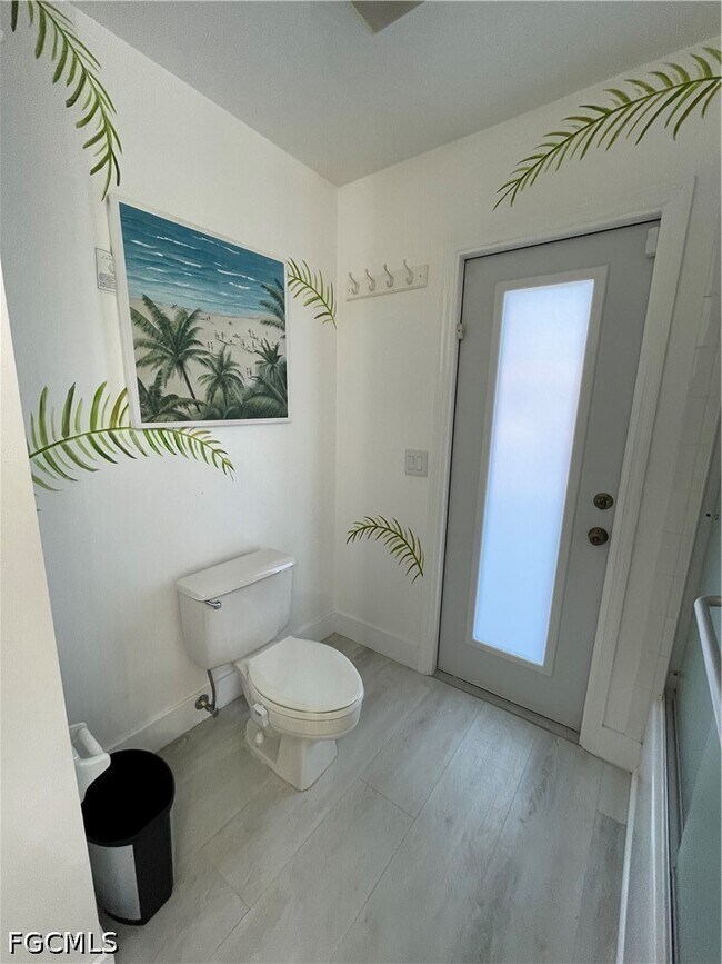 Building Photo - 12196 Matlacha Blvd