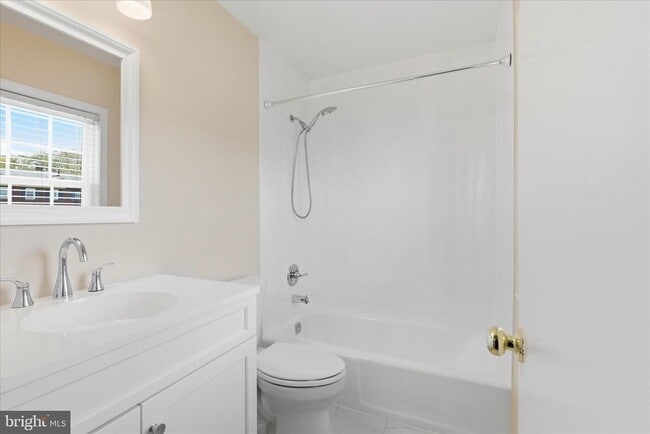 Building Photo - 4635 Linmar Ct