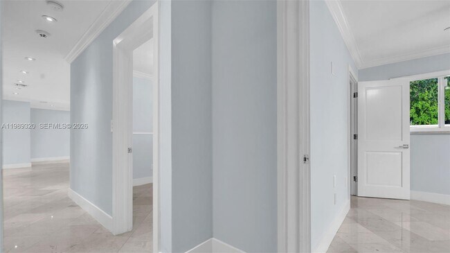 Building Photo - 2900 SW 92nd Ave