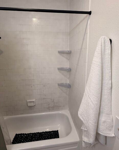 Building Photo - 2240 N Legion Dr