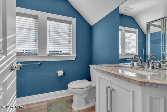 Building Photo - 300 Salem Ave