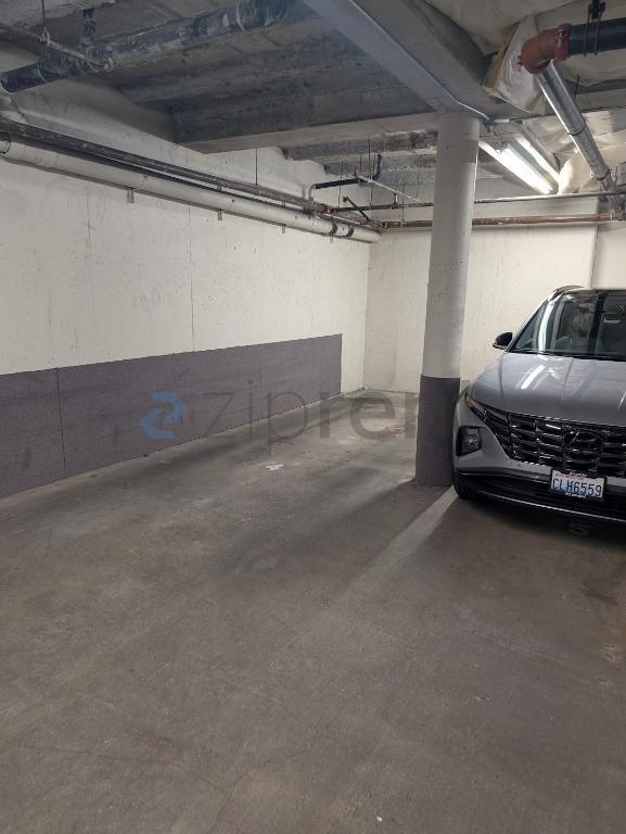 Building Photo - 2419 8th Ave N