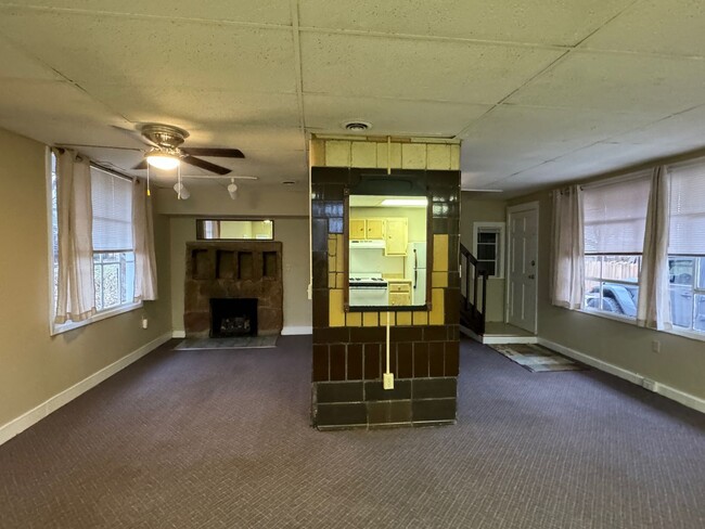 Building Photo - 1113 N Fremont Ave