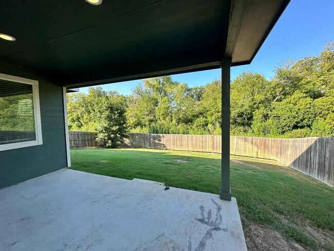 Building Photo - 14010 Luisium View