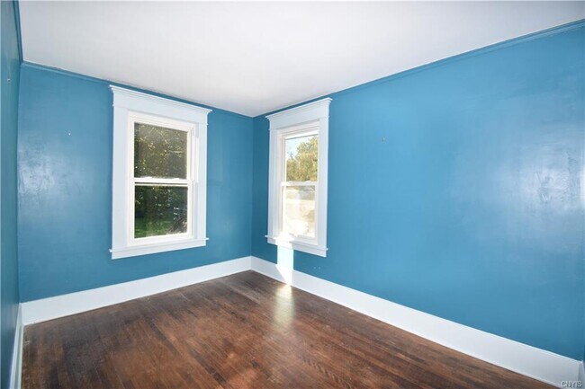 Building Photo - 248 E Flower Ave