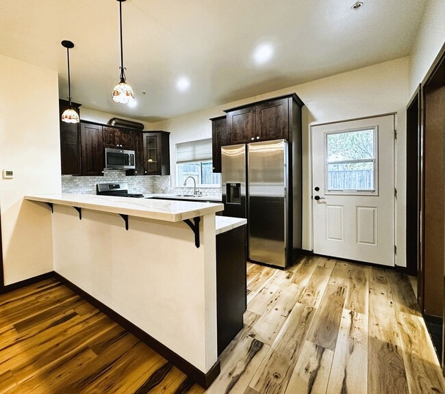Building Photo - 350 Ridgway Ave., Santa Rosa, Ca. (3-Bedro...