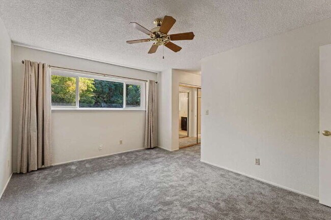 Building Photo - 3404 Alwood Ct