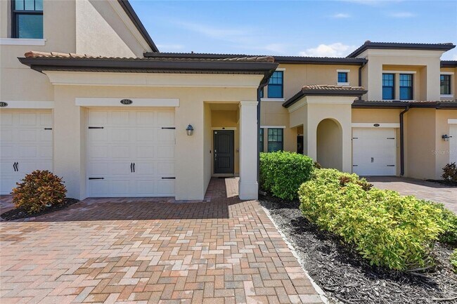 Building Photo - 10047 Crooked Crk Dr