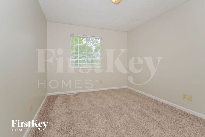 Building Photo - 4182 Magnolia Dr