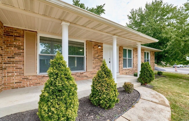 Building Photo - 11003 Fawnhaven Dr