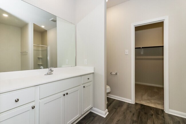 Building Photo - 412 Polly Grv Dr