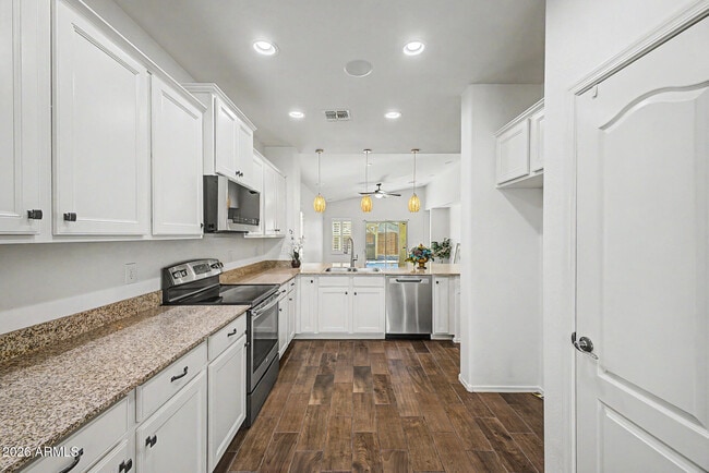Building Photo - 2694 E Runaway Bay Pl