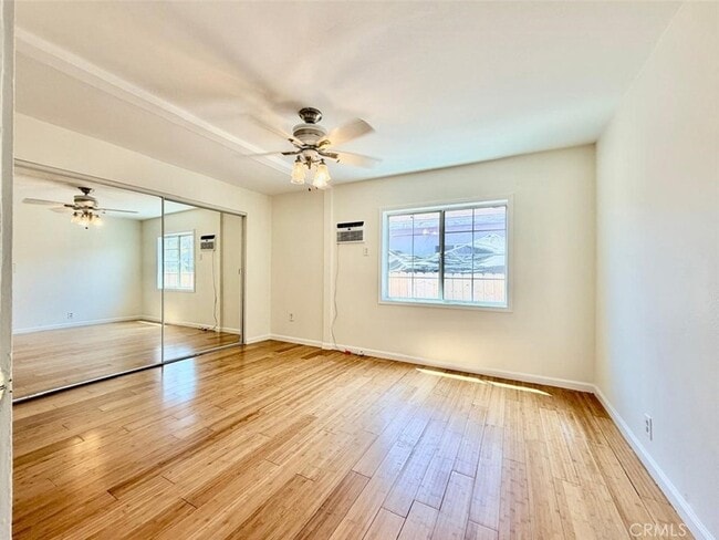 Building Photo - 4308 E 57th St