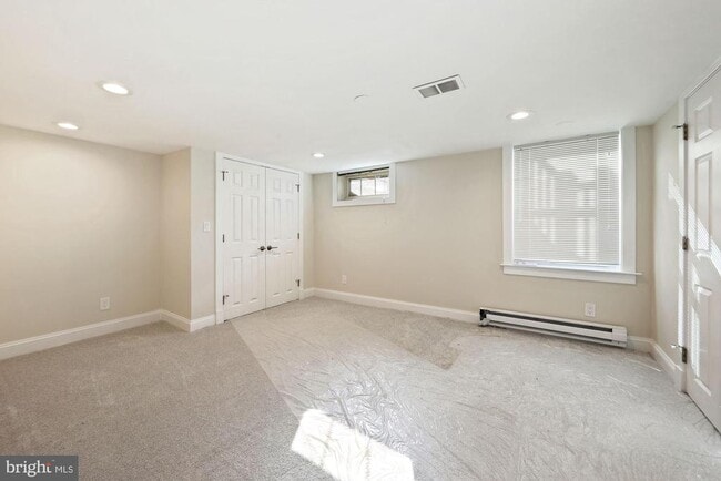 Building Photo - 4816 Leland St