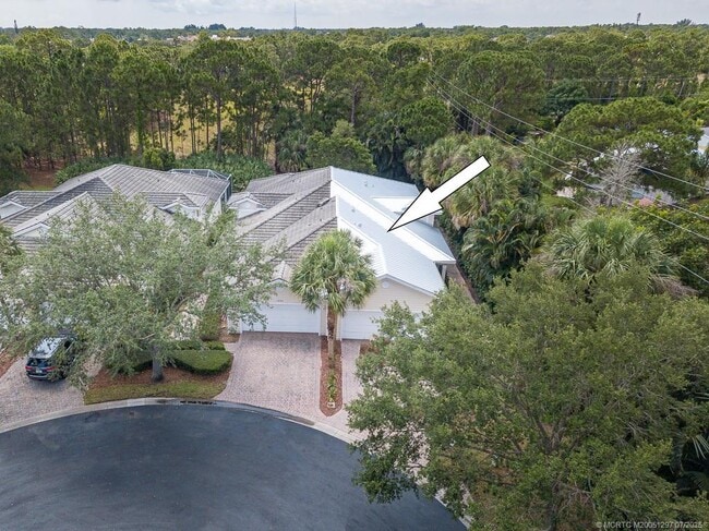 Building Photo - 1446 SE Tidewater Pl
