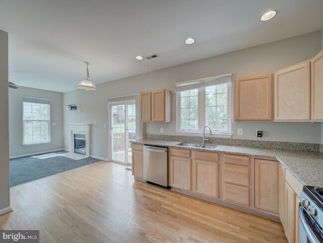 Building Photo - 6311 Hot Spring Ln