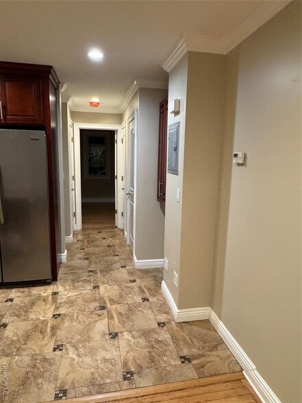 Building Photo - 7 Cammerer Ave