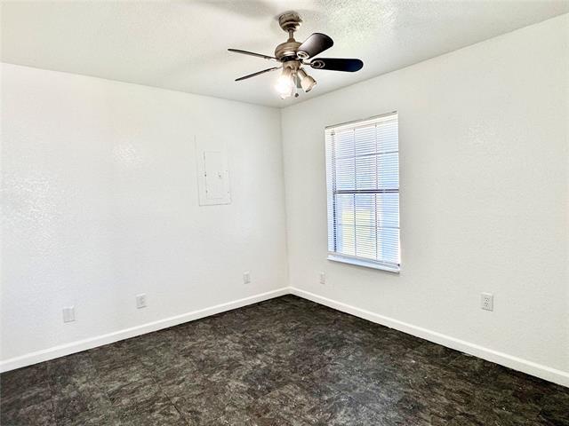 Building Photo - 1726 FM 2048