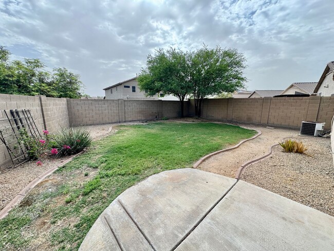 Building Photo - 40228 N Patriot Way